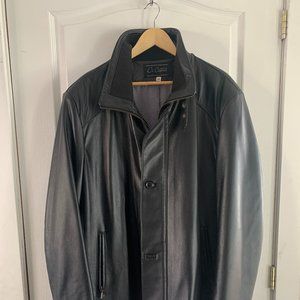Leather jacket for men size 1x color black.